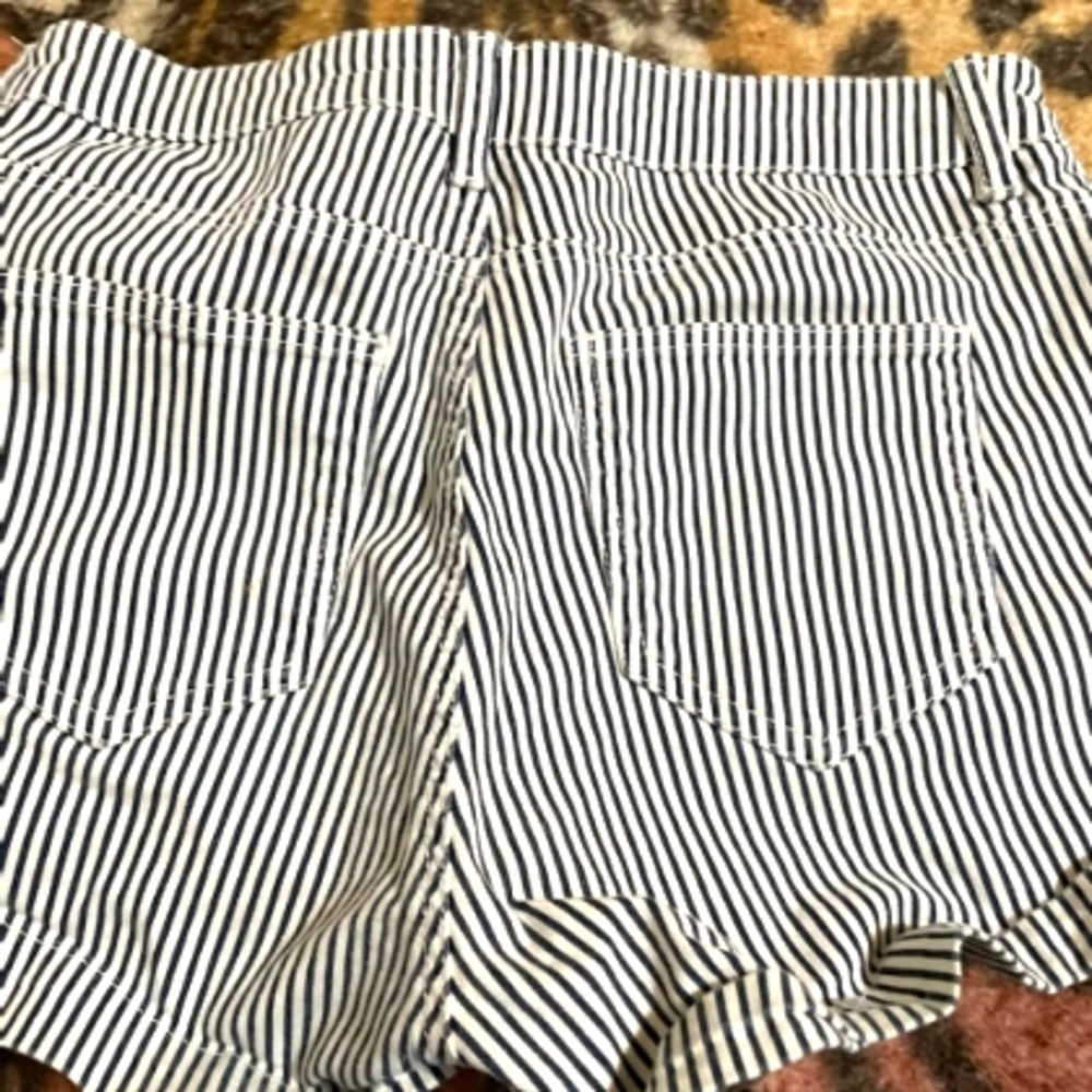 Forever 21 blue and white striped mini shorts